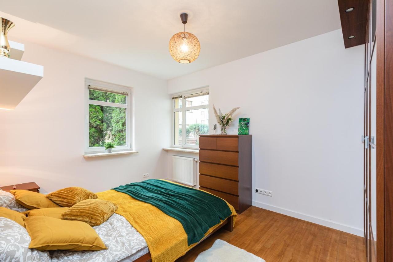Apartamento Superapart Wilanowska 7, "Pet-Friendly With Elevator & Parking" Varsovia Exterior foto