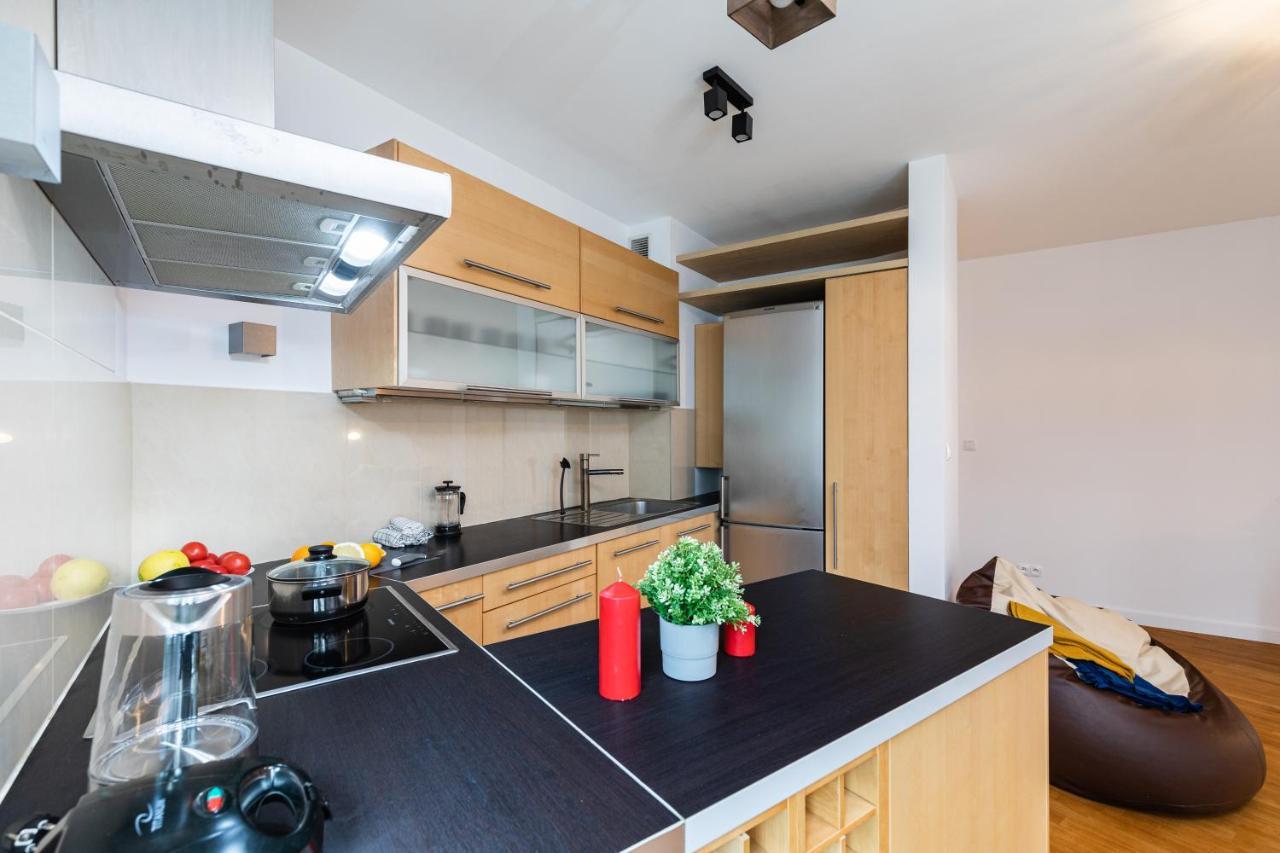 Apartamento Superapart Wilanowska 7, "Pet-Friendly With Elevator & Parking" Varsovia Exterior foto