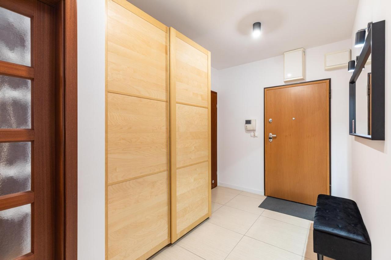 Apartamento Superapart Wilanowska 7, "Pet-Friendly With Elevator & Parking" Varsovia Exterior foto